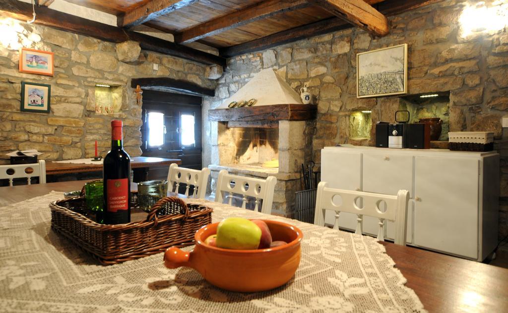 Gračišće Holiday Homes Poli Svetega Antona חדר תמונה