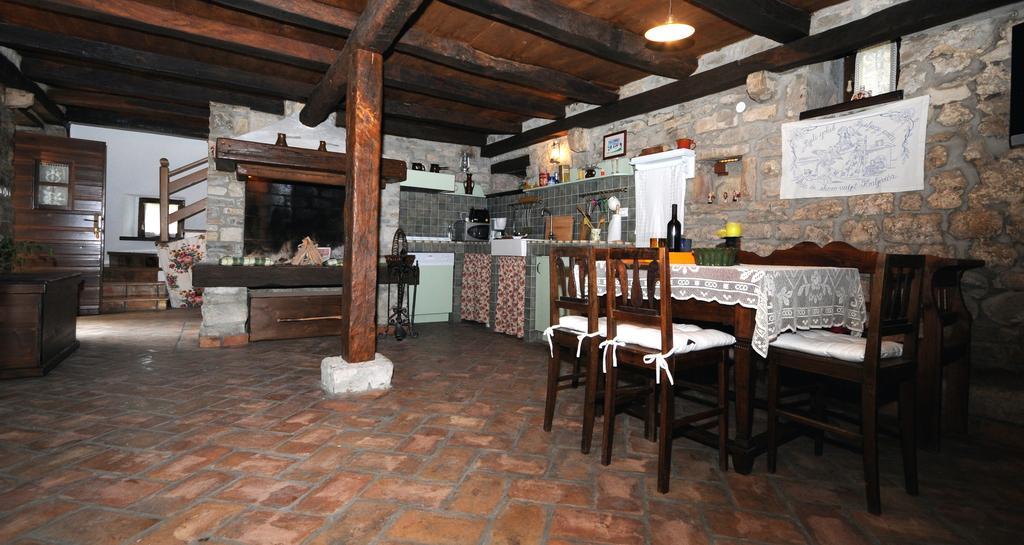 Gračišće Holiday Homes Poli Svetega Antona מראה חיצוני תמונה