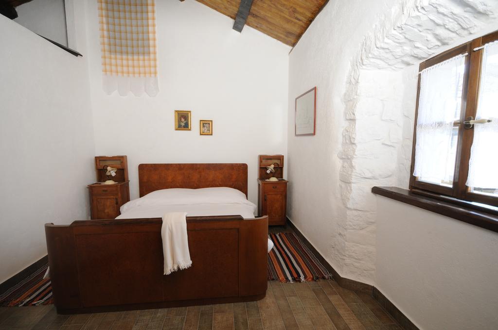 Gračišće Holiday Homes Poli Svetega Antona חדר תמונה